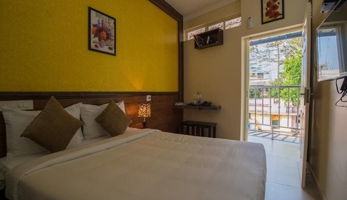 Deluxe Room, Balcony