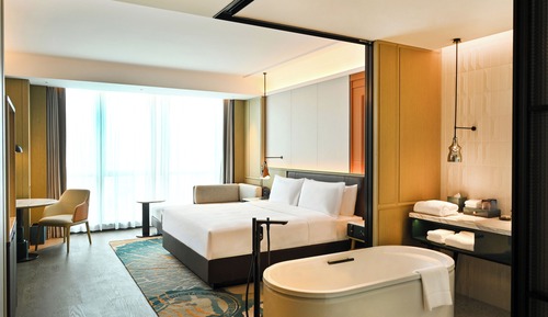 Executive Room, 1 King Bed