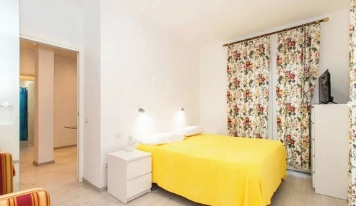 Classic Apartment, Sea View
