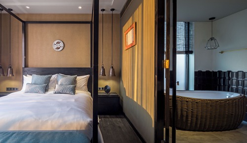 Suite, River View
