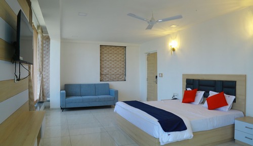 Deluxe Suite
