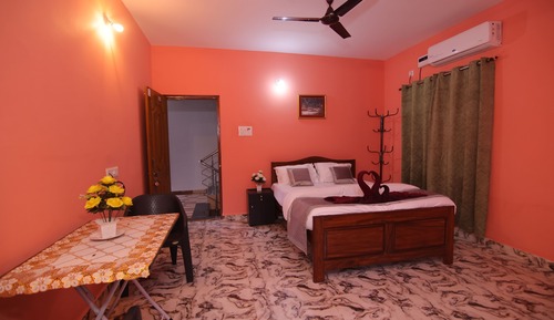 Deluxe Studio