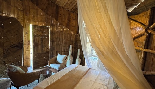 Romantic Cabin