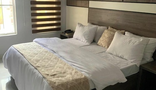 Deluxe Room, Balcony, City View