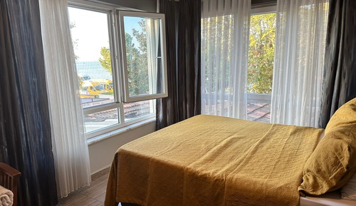 Panoramic Room