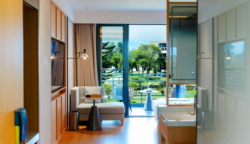 Luxury Double Room, Patio, Lake View