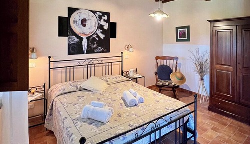 Classic Room, Hill View