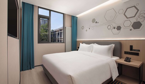 Suite, 1 King Bed, Non Smoking