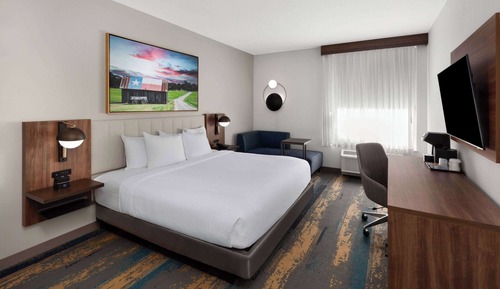 Standard Room, 1 King Bed