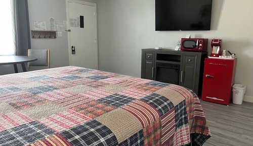 Comfort Single Room, 1 King Bed, Non Smoking