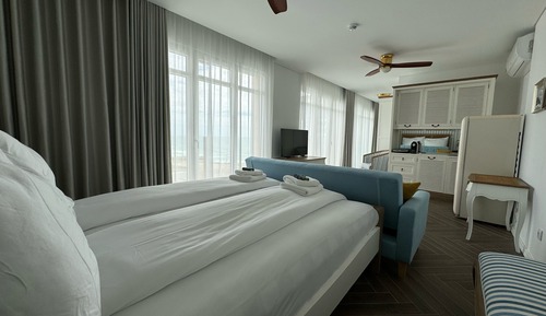 Ocean View Apartments - Country View