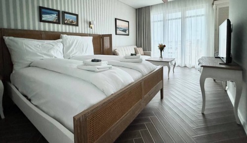 Ocean View Apartments - Ocean View