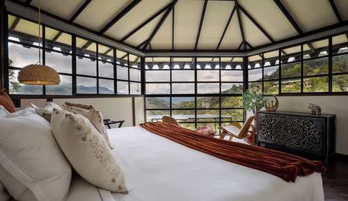 Deluxe House, Patio, Mountain View