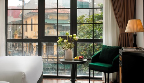 Deluxe Family Room City view