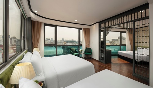 Extra Large Family Suite