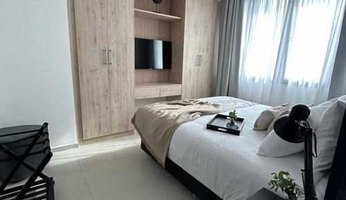 Premium Suite