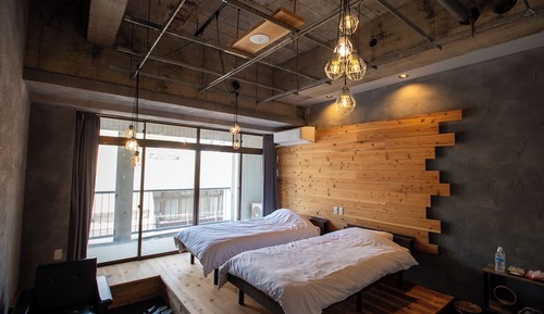 Twin Room, Non Smoking, Shared Bathroom