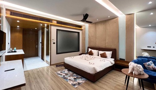 Presidential Double Room, Balcony, Pool View