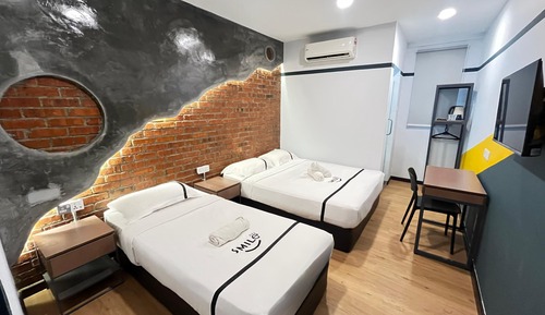 Triple Room