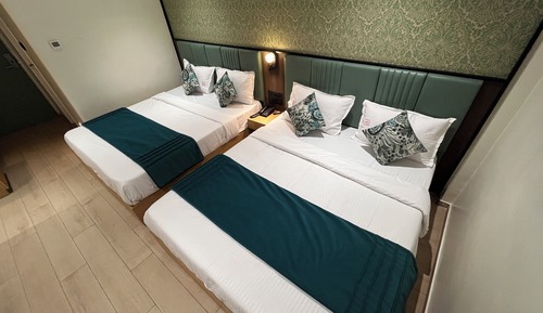 Deluxe Quadruple Room