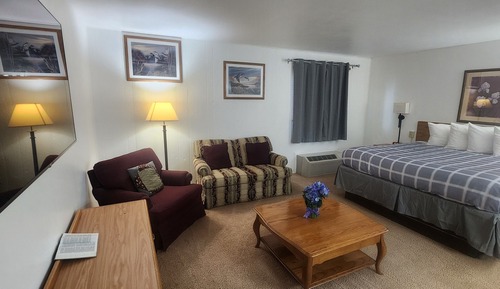 Standard Suite, Courtyard View
