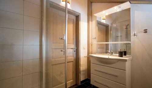Ferienhaus # 35 mit IR-Sauna & Whirlpool innen