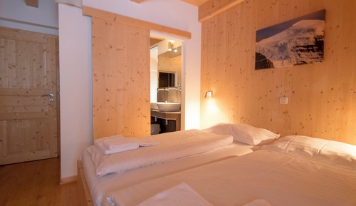 Ferienhaus # 14 mit Sauna & Whirlpool innen