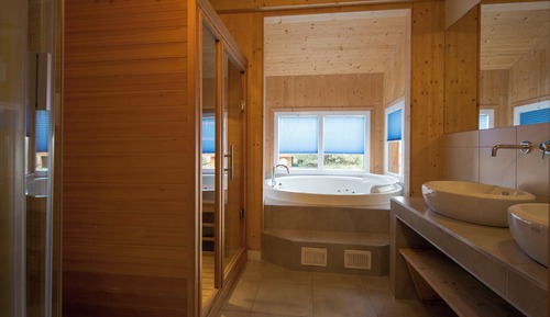 Ferienhaus # 29 mit IR-Sauna & Whirlpool innen