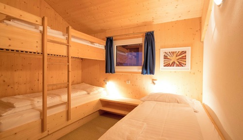 Ferienhaus # 33 mit IR-Sauna & Whirlpool innen