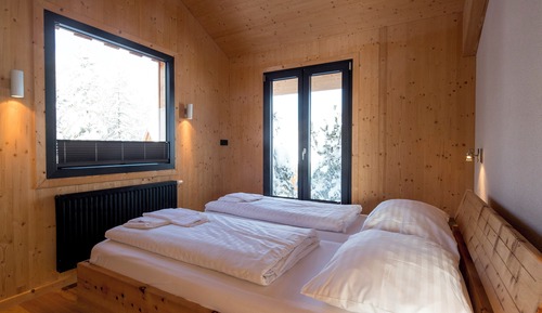 Ferienhaus # 3 mit Sauna , Whirlwanne & Whirlpool außen