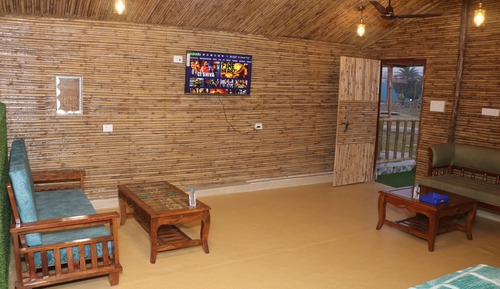 Family Room, Balcony