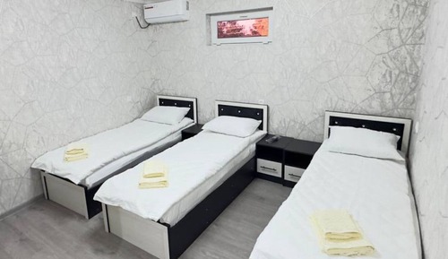 Economy Room, 3 Twin Beds, Non Smoking, Lanai