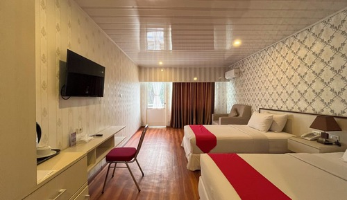 Junior Twin Room