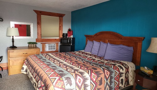 Room, 1 King Bed, Non Smoking