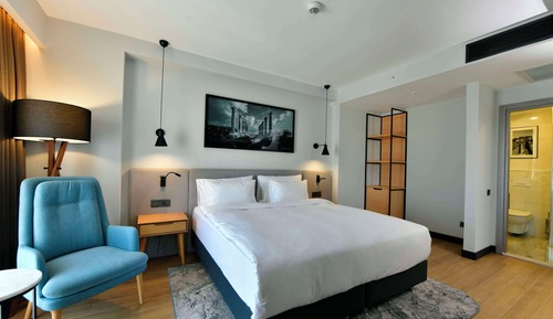 Junior Suite, Terrace, Partial Sea View