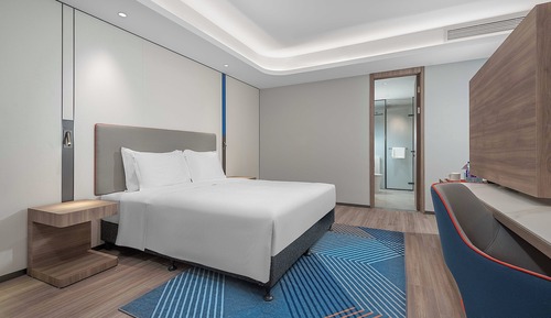 1 Bedroom Suite
