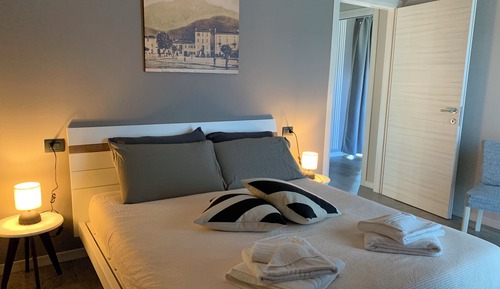 Superior Apartment, Lake View