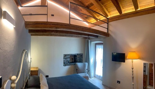 Superior Apartment, Lake View