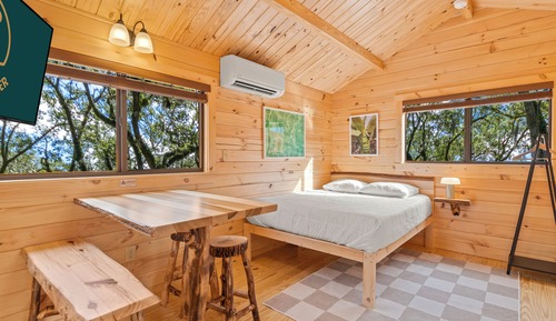 Standard Cabin