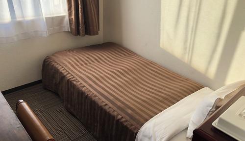 Single Room, Smoking