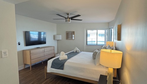 Suite, Pool View
