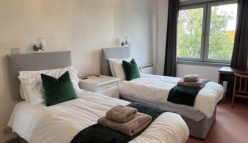 Basic Twin Room, Courtyard View