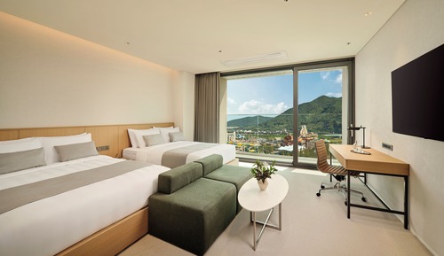 [Non-Refundable] SUPER SALE ROOM ONLY - Family Double Double