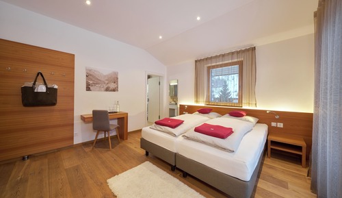 Comfort Room, Mountain View