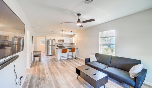 House (2 Bedrooms)