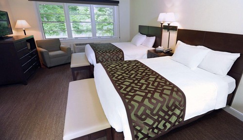 Classic Quadruple Room, Patio