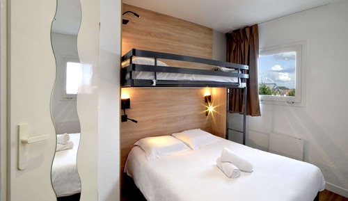 Triple Room, Multiple Beds