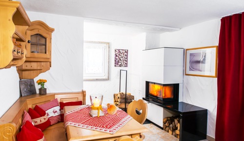 Classic Condo, 2 Bedrooms