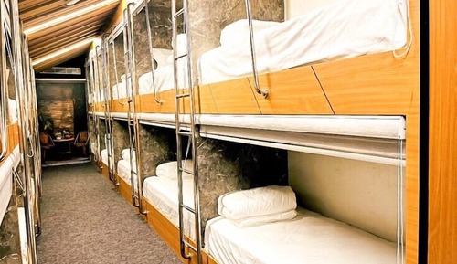 Basic Shared Dormitory, Men only