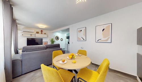 Deluxe Apartment